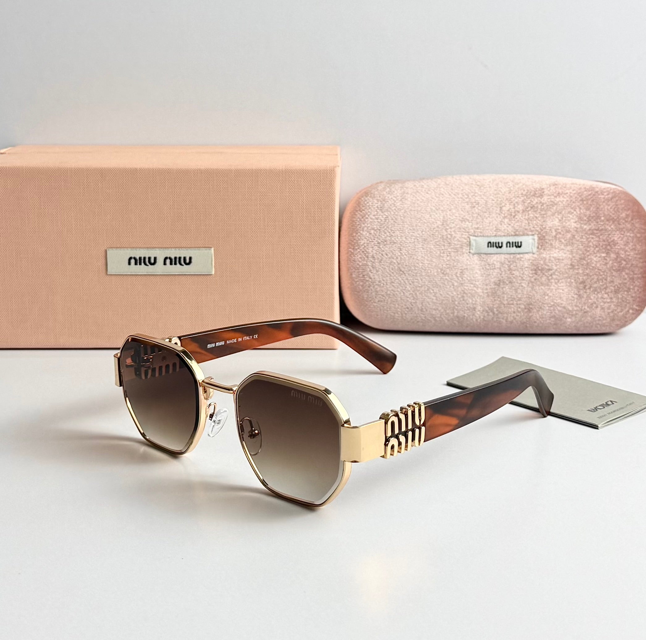 Miu miu M4