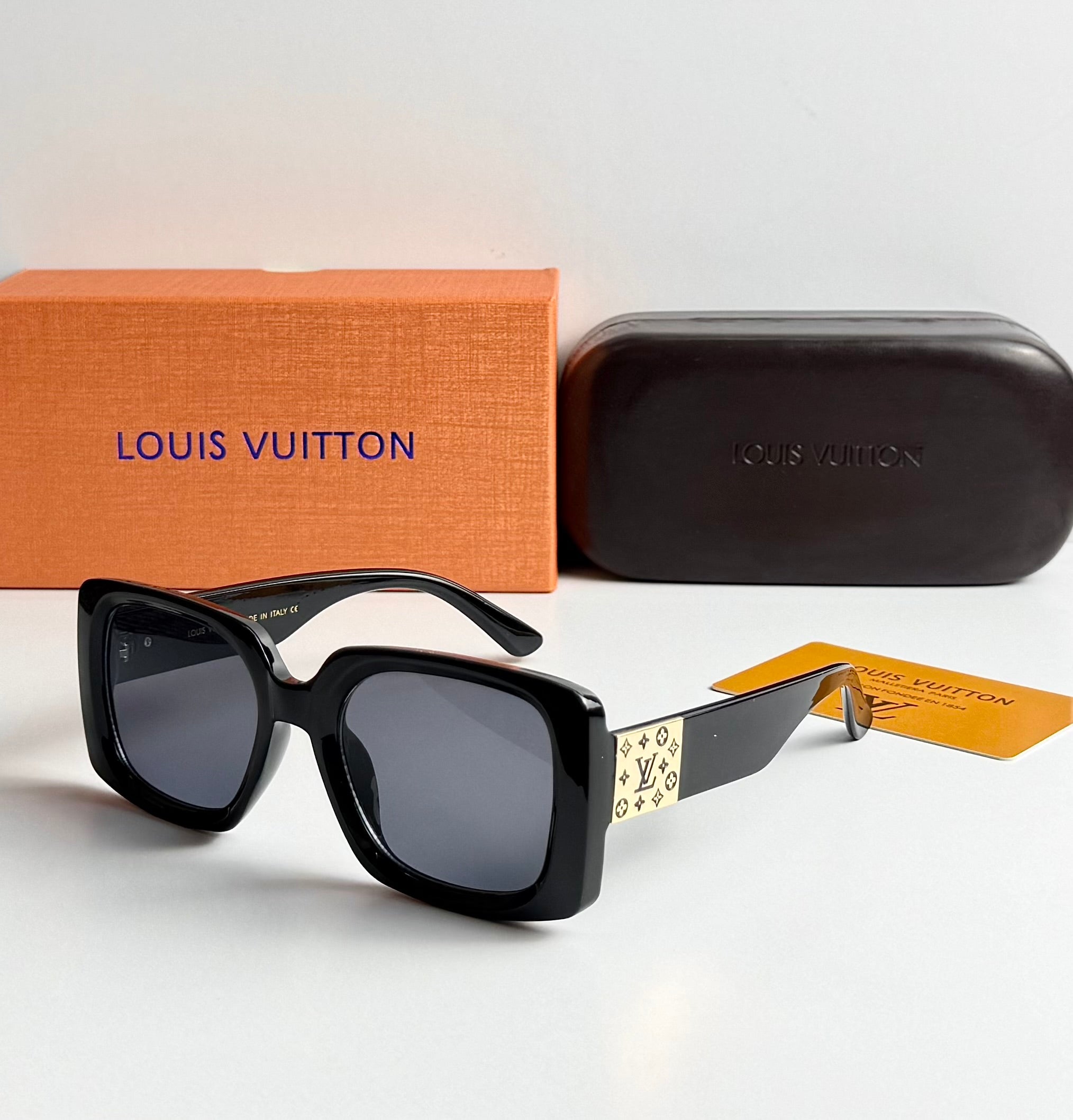 Louis Vuitton M6
