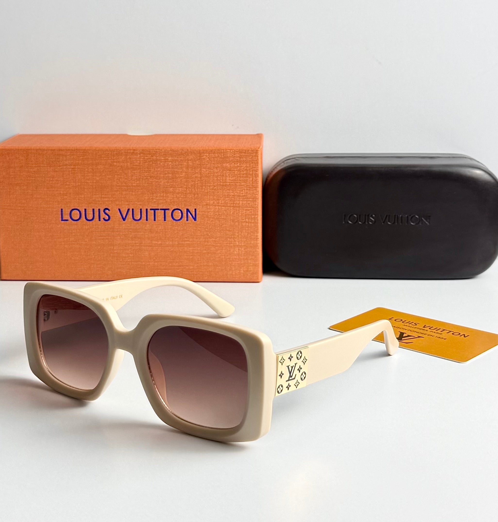 Louis Vuitton M6