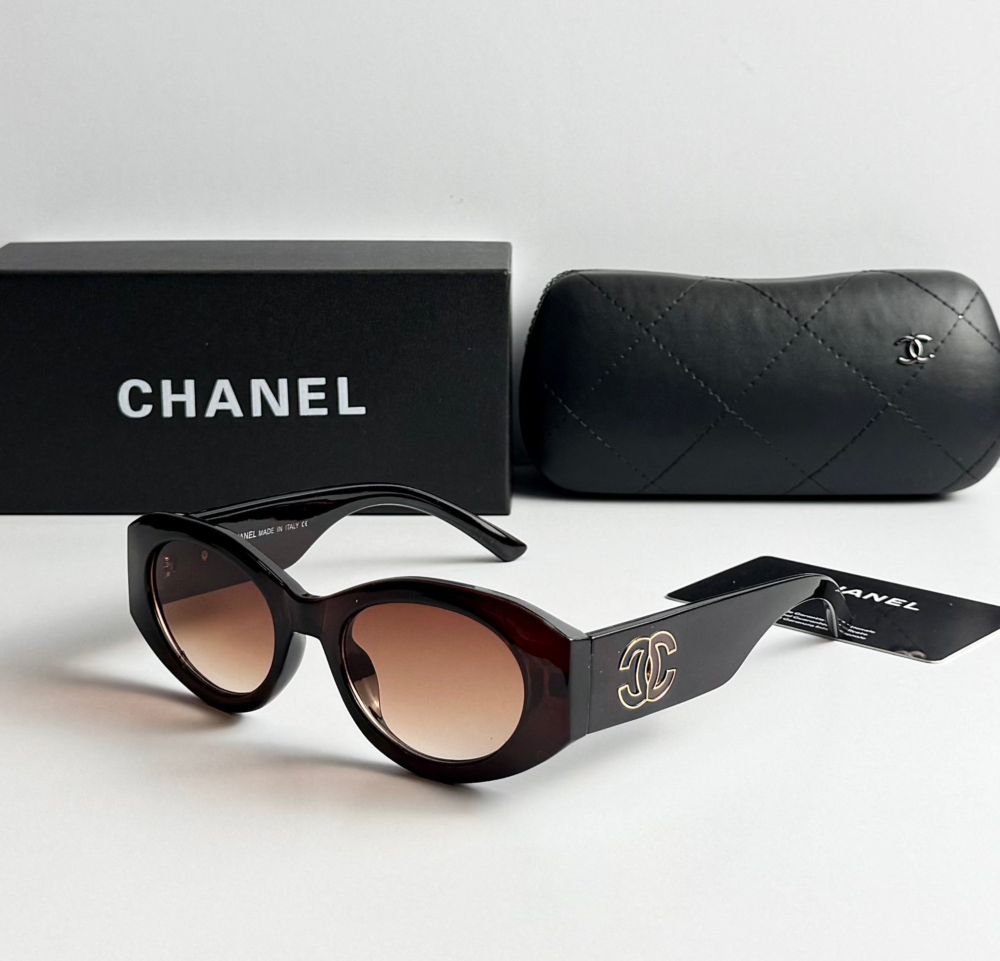 Chanel M4