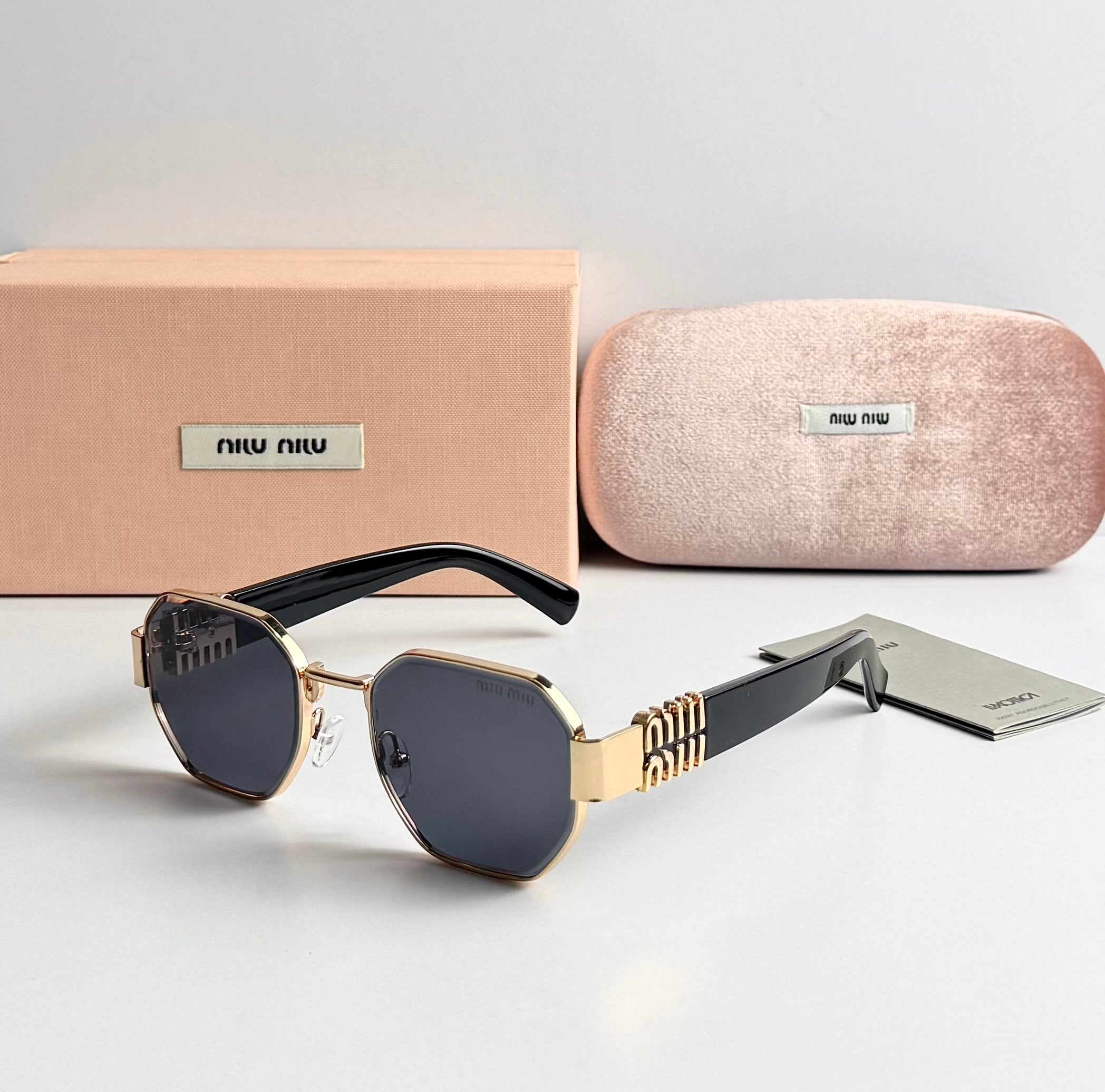 Miu miu M4