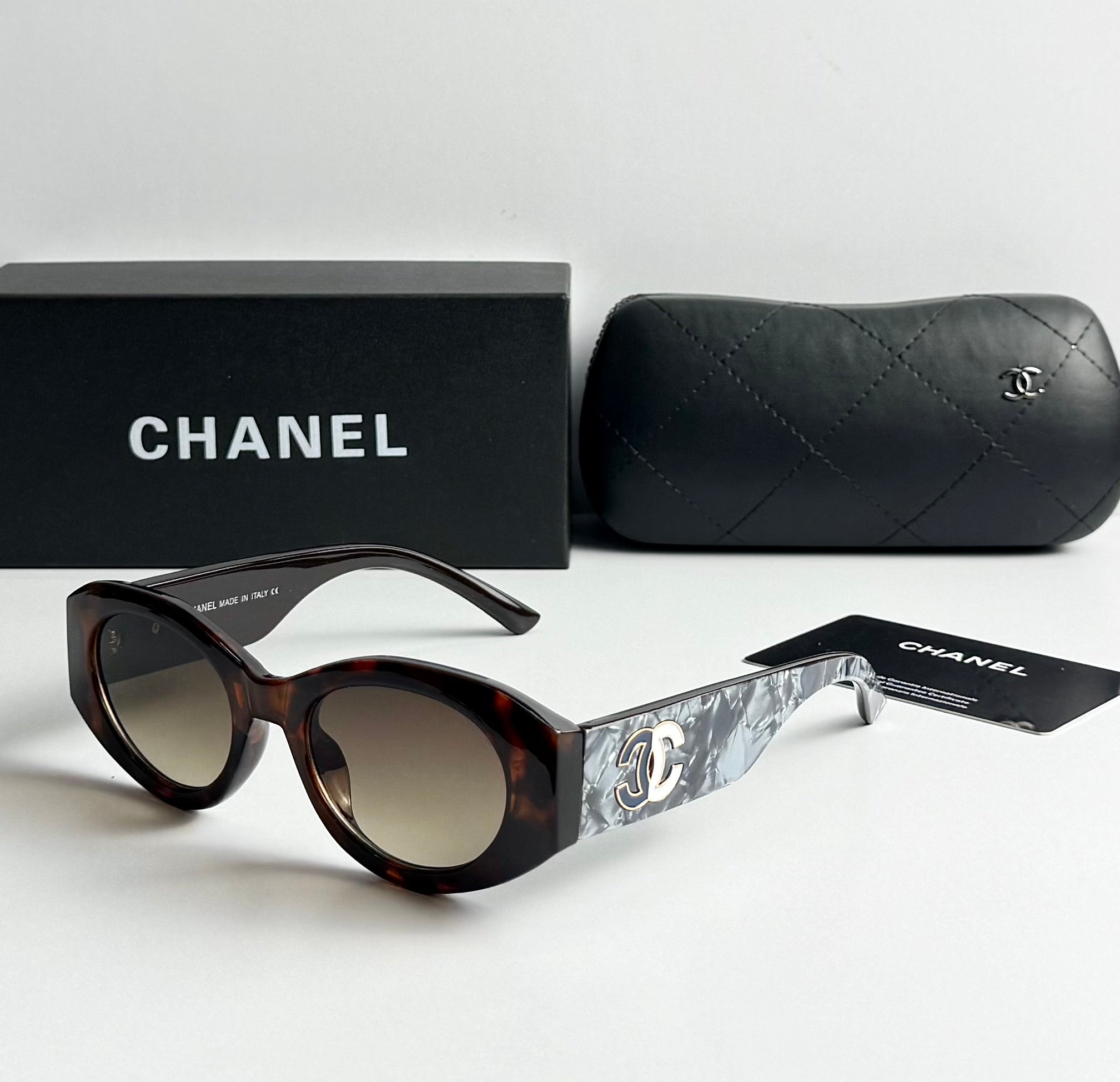 Chanel M4